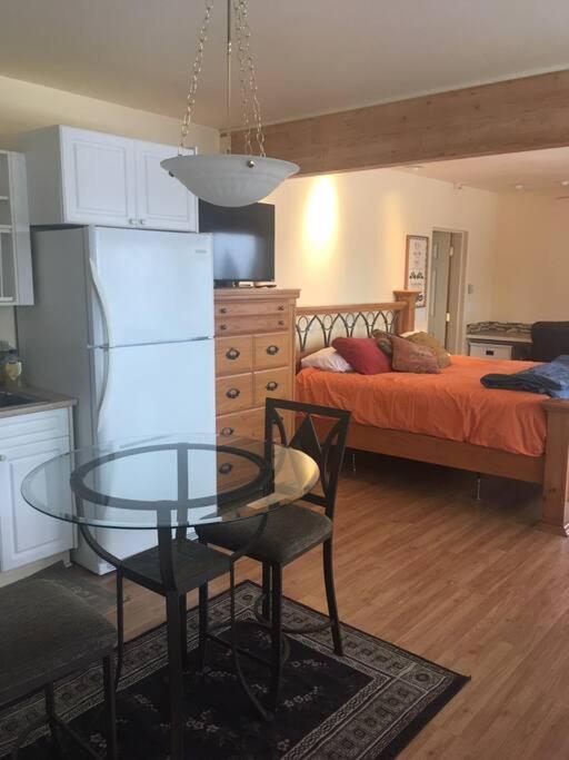 Kelli Creek Cottage - Reduced Price On Tours Juneau Pokoj fotografie